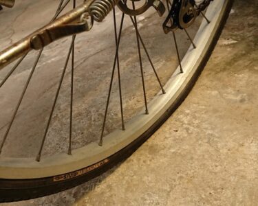 自転車がパンク？タイヤの空気が減った時にはまず確認！DIY虫ゴム交換