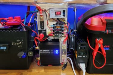 ふたつのバッテッリーに充電が出来るって！【リョクエン アイソレーター】取付DIY　DIY太陽光発電